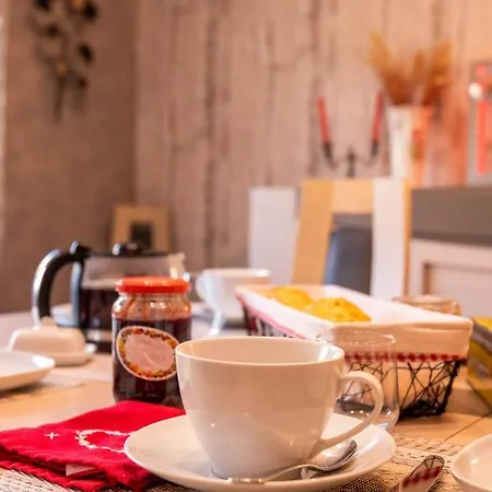 Bed and Breakfast Flopre 3*