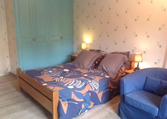 ベッド・アンド・ブレックファスト Flopre 3*